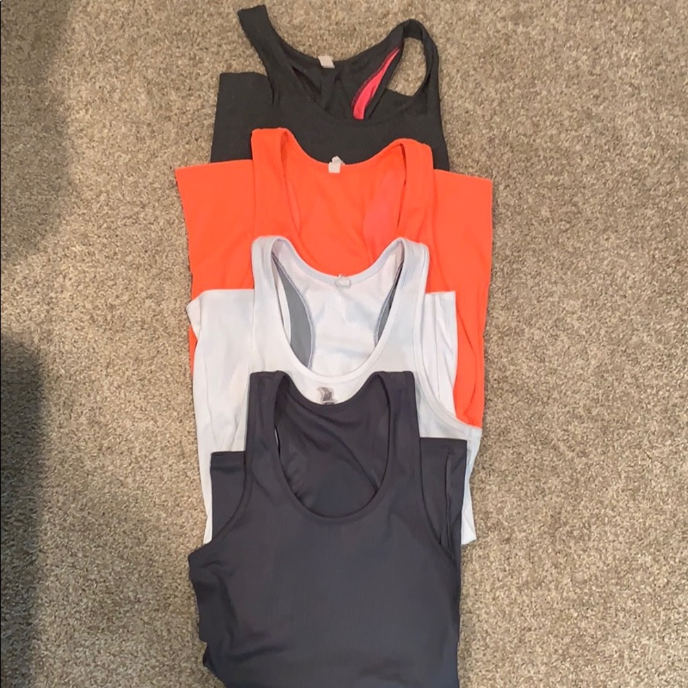 Women’s heat gear under armor tank tops